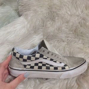 Off white old skool checkered vans
